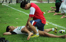 Đông Triều lại đau, thầy Giôm vò đầu suy tính