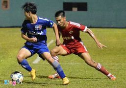 Công Phượng vẫn im tiếng, HAGL thắng nhọc nhằn