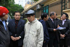 Bảo vệ TMV Cát Tường phản cung: Người nhà chị Huyền nói gì?