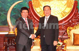 Phó Thủ tướng Phạm Bình Minh thăm chính thức Lào