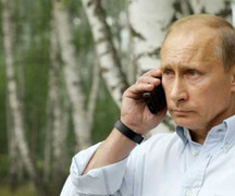 Obama, Putin, Kim Jong-un dùng điện thoại, máy tính cổ