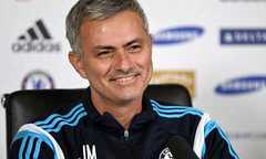 Mourinho mỉa mai đối thủ chưa thua Chelsea trên sân nhà