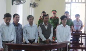 Nhận hối lộ, hai công an xã đi tù