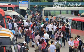 Tăng cường hàng ngàn xe phục vụ người dân về quê dịp Tết