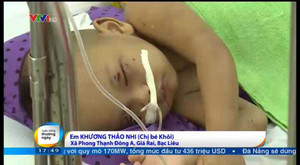 Bà ngoại bạo hành bé 2 tuổi như thời Trung cổ: Dư luận phẫn nộ