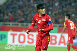 Công Vinh nhen nhóm hy vọng trên chấm phạt đền