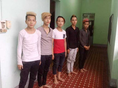 Nhóm bán kẹo kéo đi đánh ghen, đâm chết người