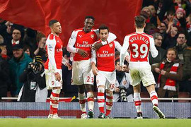 Arsenal 4-1 Newcastle: Song tấu Giroud - Cazorla