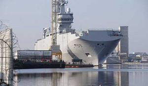 Hải quân Nga nhận chiến hạm Mistral từ Pháp