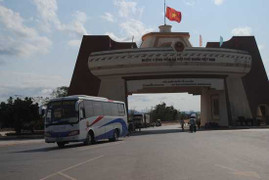 Bộ GTVT không tiếp nhận 1.000 xe du lịch Trung Quốc vào Việt Nam