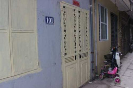 Bắt kẻ nổ súng bắn cả nhà vợ ở Hà Nội