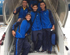 Bóng đá Việt Nam thêm chuyện 'dở khóc, dở cười'