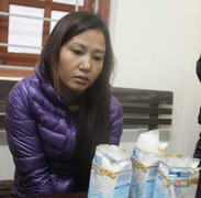 Nữ quái thành Vinh với 6 bánh heroin trong chồng chậu nhựa