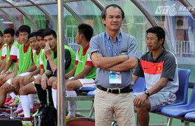 Bầu Đức: Nếu chỉ lấy vài người U19 thì không giải quyết được gì