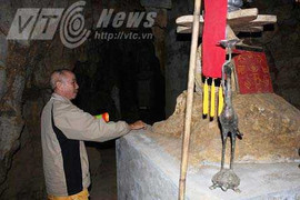 Hành trình vào hang đá lánh đời của thạc sĩ âm nhạc