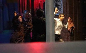 Clip: Tiêu diệt kẻ bắt cóc ở Sydney, toàn bộ con tin được giải thoát