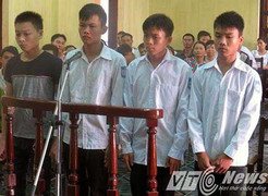 Hoãn phiên tòa xử vụ giật mũ nữ sinh Tiên Lãng