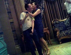 Lộ ảnh thác loạn, quan chức Trung Quốc mất ghế