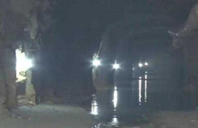 Video: Đưa nguồn điện vào cho nạn nhân vụ sập hầm