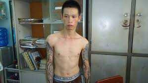 Chiêu diễn trò đánh ghen để cướp đồ thiếu nữ