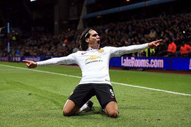 Man Utd hụt bước ngày tặng quà, tan giấc mơ vô địch