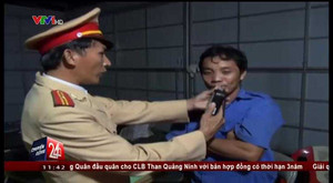 Rượu say, lái xe 'dàn trận' vượt trạm cân