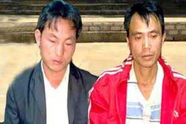 Tội phạm Lào 'tuồn' 4 bánh heroin, 14.000 viên ma túy đá vào VN