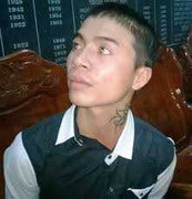 Cãi nhau về hình xăm, đâm thấu tim bạn nhậu