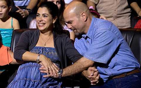 Vợ điệp viên Cuba mang thai khi chồng vẫn ở nhà tù Mỹ