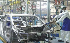 Ô tô tại Việt Nam đắt hay rẻ?