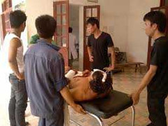 Ẩu đả trong đám cưới, 4 người nhập viện