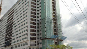 Sập giàn giáo, công nhân rơi từ tầng 10 chết tại chỗ