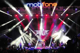 Parasite: Dùng sức trẻ để thể hiện 'hào khí Đông A'