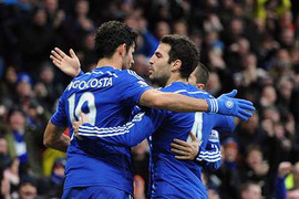 Chelsea 2-0 West Ham: Mourinho xây chắc ngôi đầu