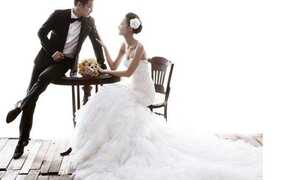 Lê Thuý hạnh phúc đắm say bên chú rể Đỗ An