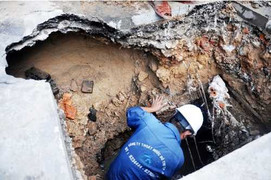 Lại xuất hiện 'hố tử thần' giữa trung tâm TP.HCM