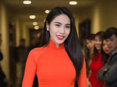 Thủy Tiên lần đầu tiên xuất hiện sau đám cưới