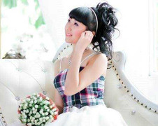 Nữ sinh tài sắc của Học viện Ngân hàng mơ làm MC