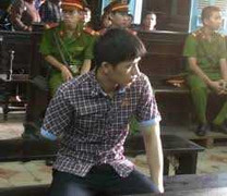 Đòi nợ bằng dao, thanh niên cụt tay lĩnh án