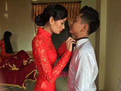 Đám ăn hỏi giản dị ấm cúng của Lê Thuý