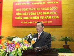 Năm 2015: Phải đẩy mạnh hơn công tác tuyên truyền biển, đảo