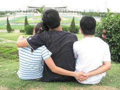 Tình tay ba sống chung nhà, một thiếu phụ chết thảm