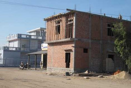 Cách chức huyện ủy viên một phó chủ tịch huyện