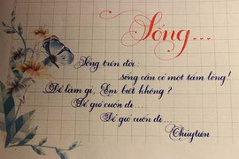 Nữ sinh Đại học Công đoàn xinh xắn viết chữ đẹp như in