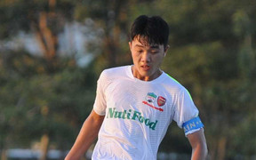 Clip: Xuân Trường làm 'nổ tung' khán đài bằng tuyệt phẩm sút xa