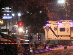 Vờ báo mất ví để đánh bom đồn cảnh sát