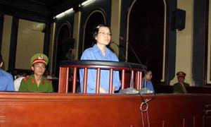 Hôm nay 'siêu lừa' Huyền Như nhận án