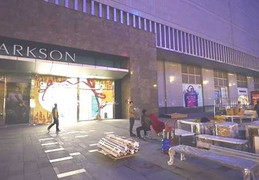 Hàng loạt trung tâm thương mại đóng cửa, thị trường bán lẻ Việt còn 'màu mỡ'?