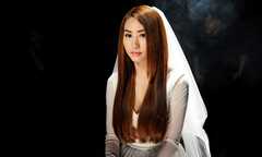 Hé lộ váy cô dâu của Ngân Khánh