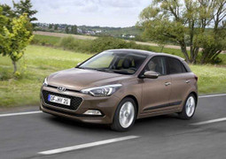Hyundai i20 Elite giành giải xe của năm 2015 tại Ấn Độ